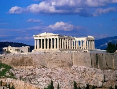 «Η Ελλάδα παραμένει ένα πτωχοκομείο» γράφει γερμανική εφημερίδα